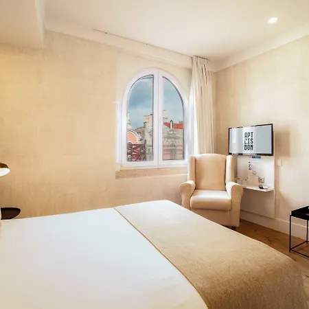 Lx51 & By Iin - Center Vendégház