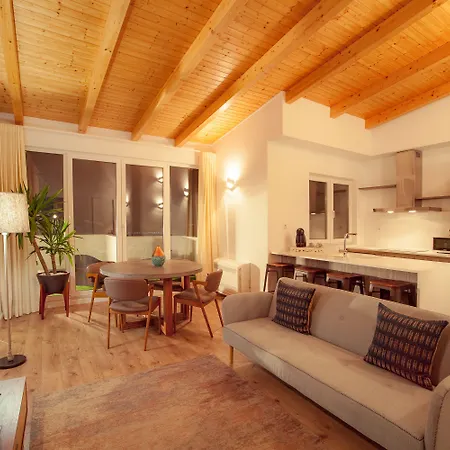 Lx51 & By Iin - Center Vendégház Lisboa