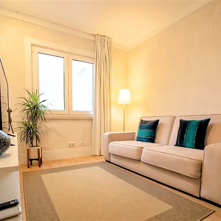 Lx51 & By Iin - Center 리스본