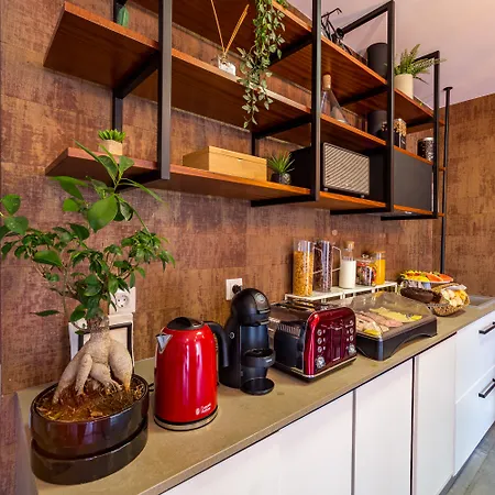 Lx51 & By Iin - Center 招待所 Lisboa