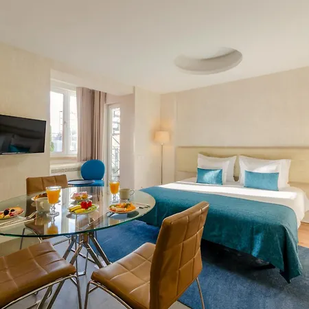 게스트하우스 Lx51 & By Iin - Center 4*