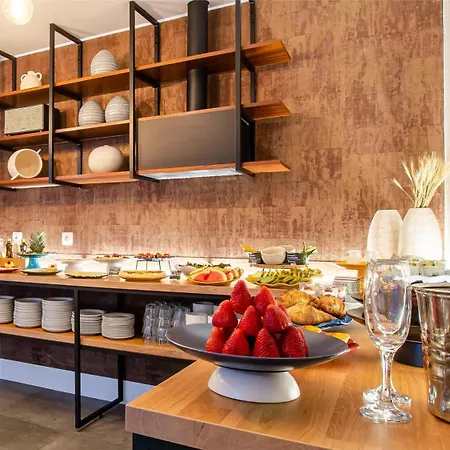 Lx51 & By Iin - Center 4* Лиссабон