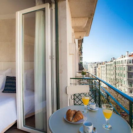 Lx51 & By Iin - Center Гостевой дом 4*