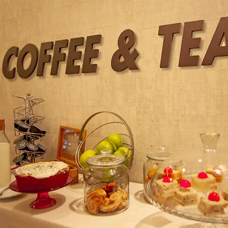 Lx51 & By Iin - Center 4* 리스본