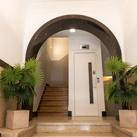 Гостевой дом Lx51 & By Iin - Center