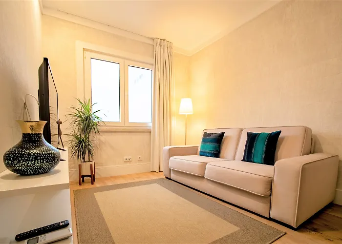 Lx51 Center By Iin Lisboa