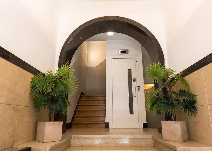 招待所 Lx51 Center By Iin