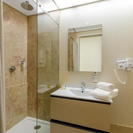 Lx51 & By Iin - Center