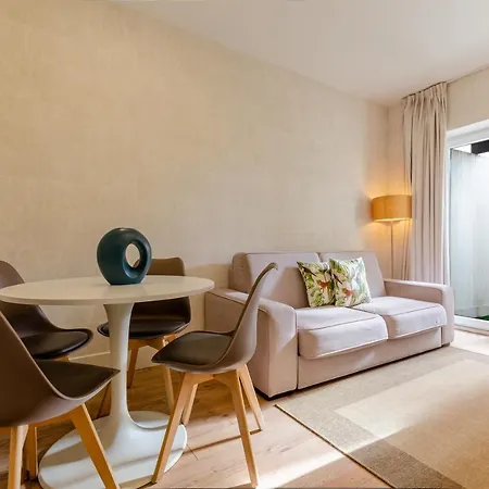 Guest house Lx51 & By Iin - Center 3*