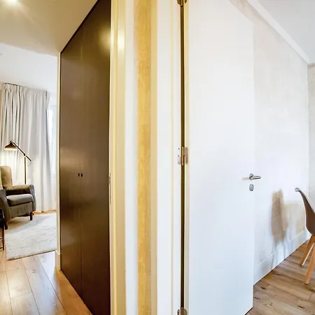 Lx51 & By Iin - Center 3* Lisbon