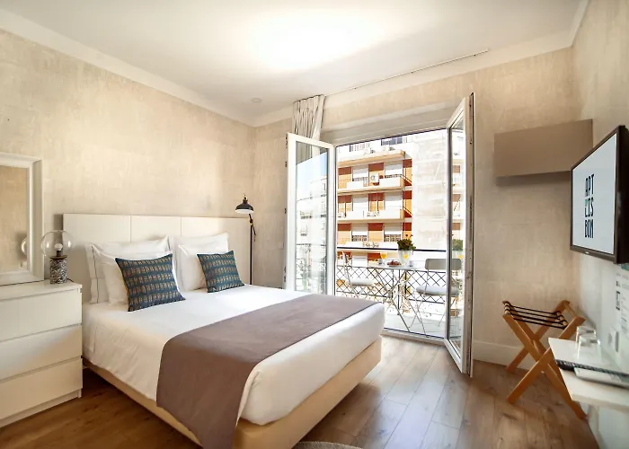 Lx51 & By Iin - Center